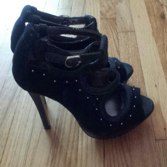 Black cage platform Steve Madden Sandals