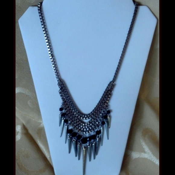 Jewelry - Spike Necklace