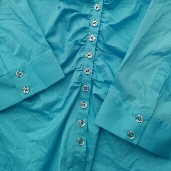 Teal button down - Picture 2 of 3