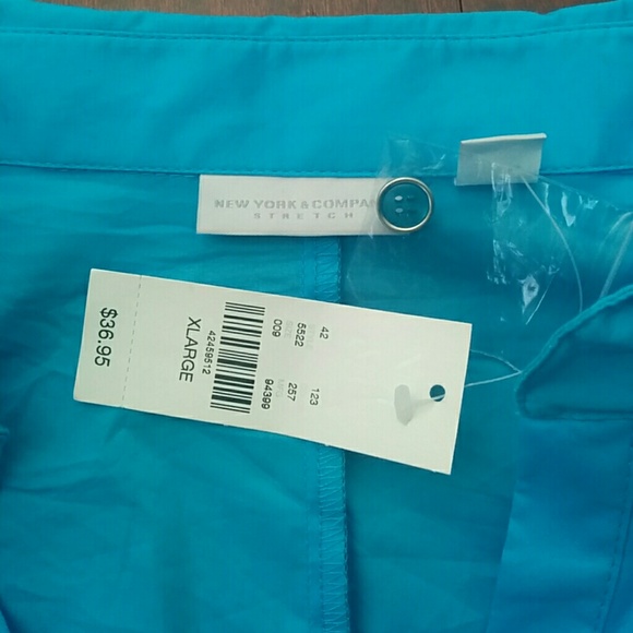 Teal button down - Picture 3 of 3