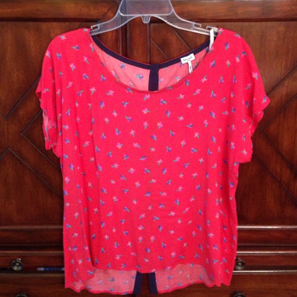 SOLD...Splendid High Low Top