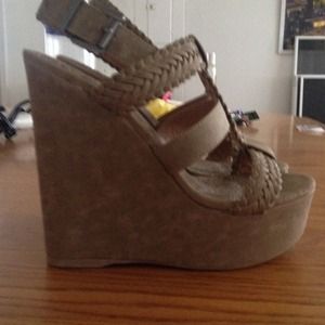 This season Charlotte Russ wedges size 7