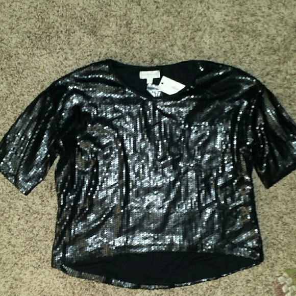 Olive & Oak Black Sequin High Low Top New Medium