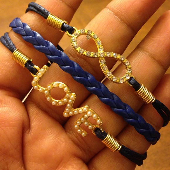 Jewelry - Bracelet