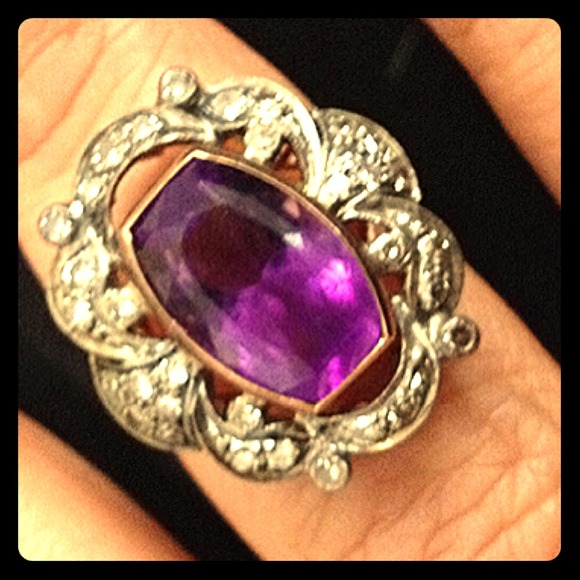 18k gold amethyst and diamond ring