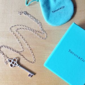 ⭐️Reserved⭐️ Tiffany & Co. Key Necklace
