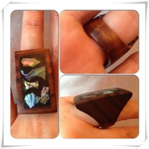 SOLD❤️❤️❤️NIGKA-Wood ring-shell top design