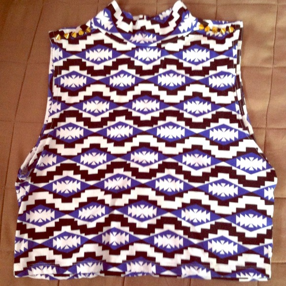 Aztec Turtle-Neck Crop Top