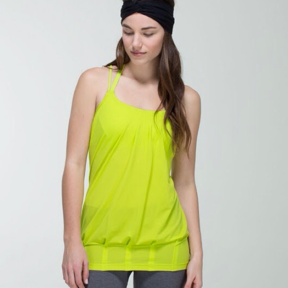 (SOLD!) Flow & Go Tank Top Super NEW with Tag