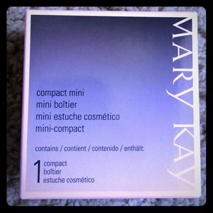 Mary Kay Mini-Compact (unfilled)