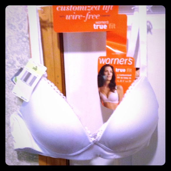 38B NWT Customized Fit Bra