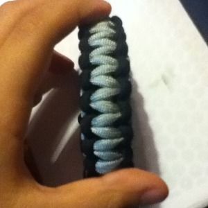 Paracord bracelets 2 colors