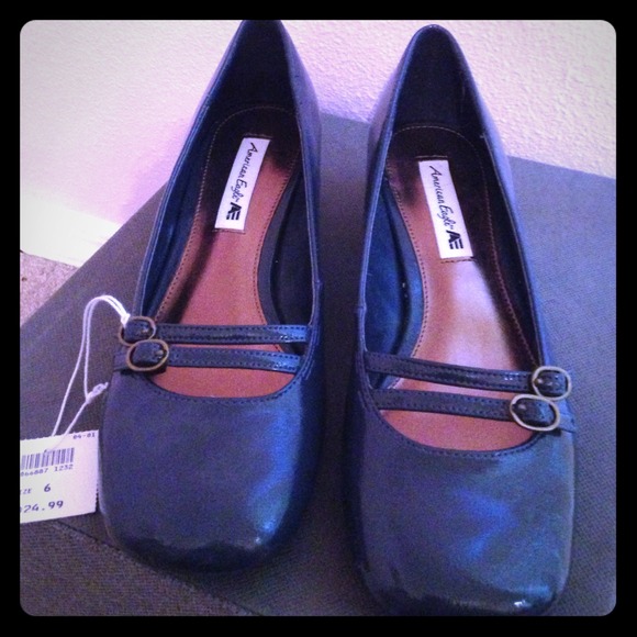 Navy Blue Patent Pumps