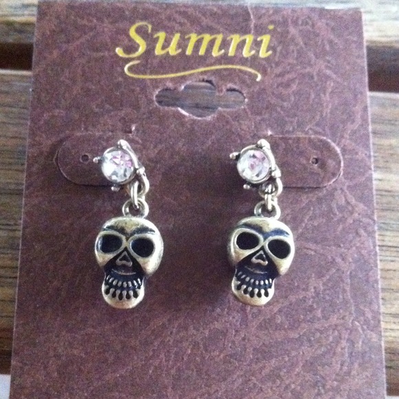 Skull earrings - Picture 2 of 3