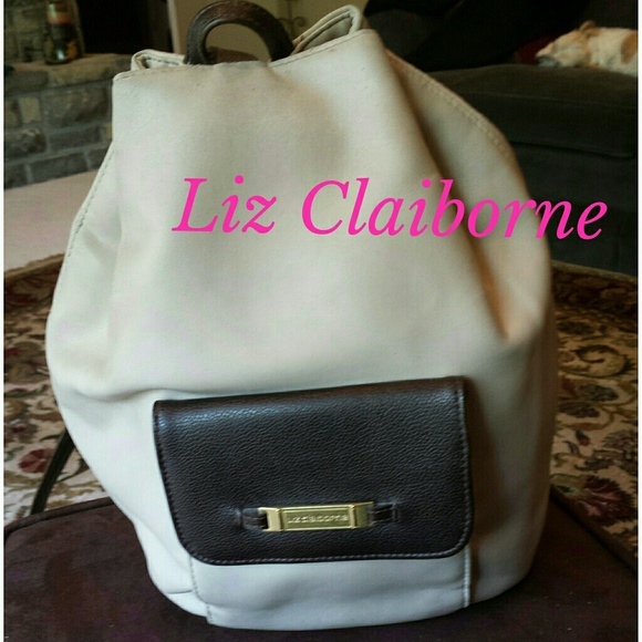 10$ Reduced 2× $$ Liz Claiborne back pack handbag