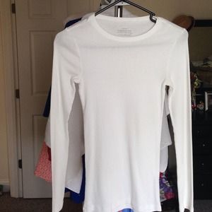 White perfect fit long sleeve tee