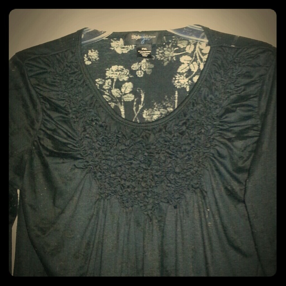 *REDUCED*Beautiful black top