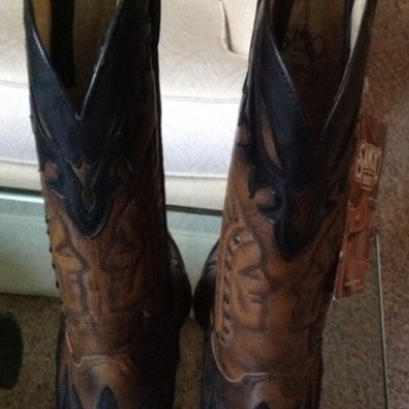 NEED these Cowboy boots ASAP!!! - Picture 2 of 2