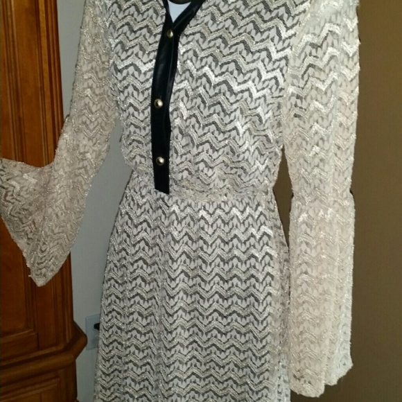 Final price.Lace Creme Dress w/Black Patent Collar - Picture 3 of 4
