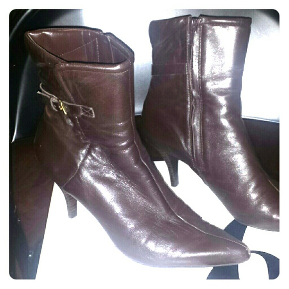 Just reduced! Nine West booties