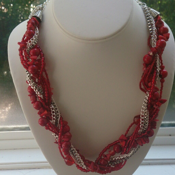 Red and plated necklace
