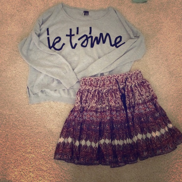 Worn once off the shoulder grey sweater top
