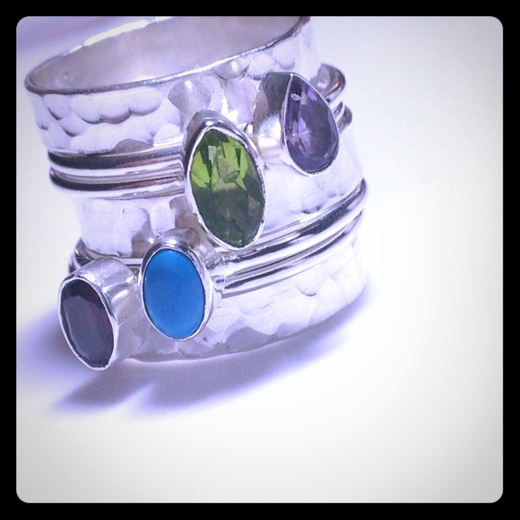 7 Stackable / Interchangeable Rings (SZ 8)