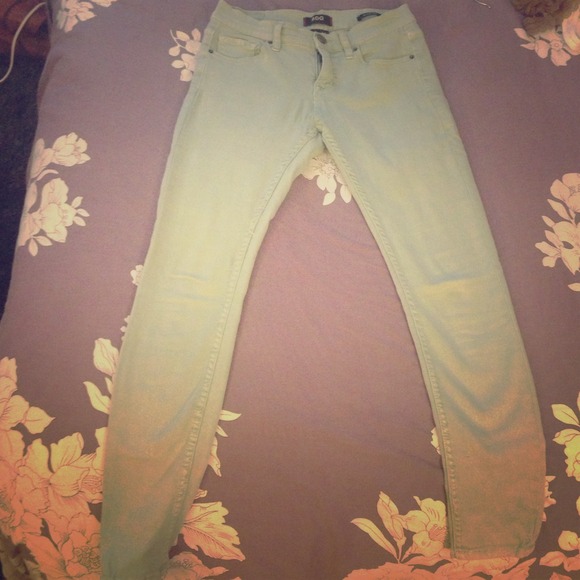 BDG Mid-rise twig ankle jeans