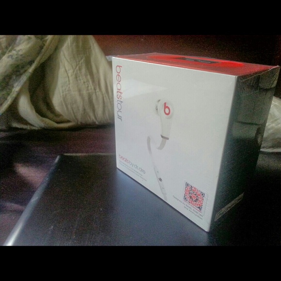 Beats Tour Earphone
