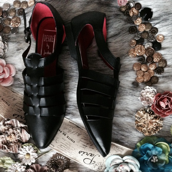 Black Tuxedo Flats 7 - Picture 3 of 3