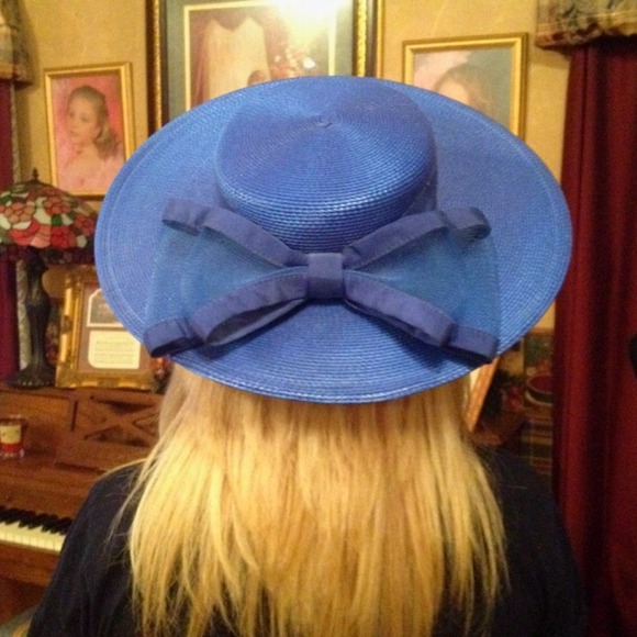 βBUNDLEDβπHPππGORGEOUS VINTAGE HATπ - Picture 3 of 4