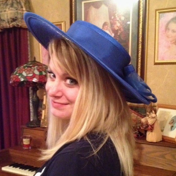 βBUNDLEDβπHPππGORGEOUS VINTAGE HATπ - Picture 2 of 4