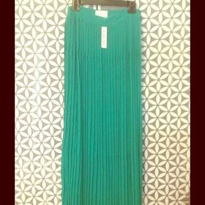Green Sabine Pleated Maxi Skirt NWT