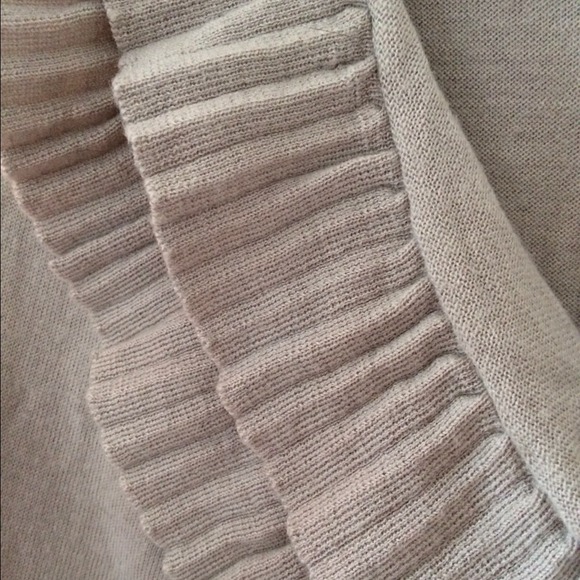 Lightweight short sleeve sweater - Picture 2 of 3