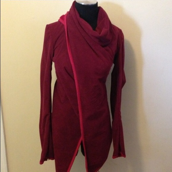 ‼️SALE‼️🎉HP🎉 Lululemon Presence of Mind Wrap
