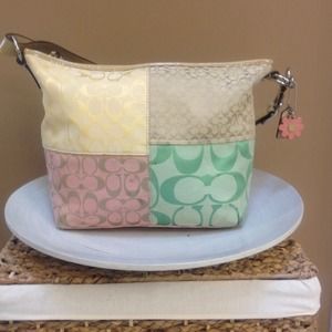 Coach Purse SALE TODAY ONLY $30 AUTHENTIC.