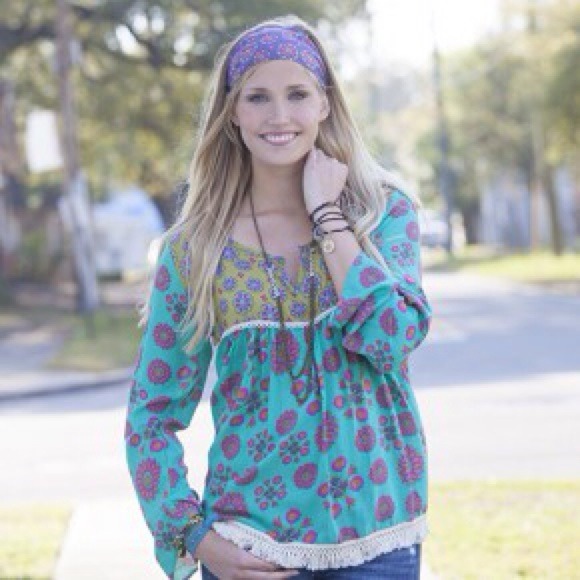 NWOT Natural Life Top