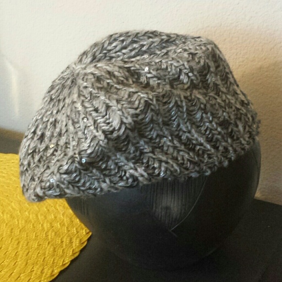 Knit hat - Picture 2 of 3