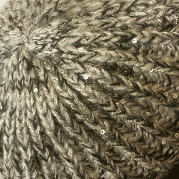 Knit hat - Picture 3 of 3