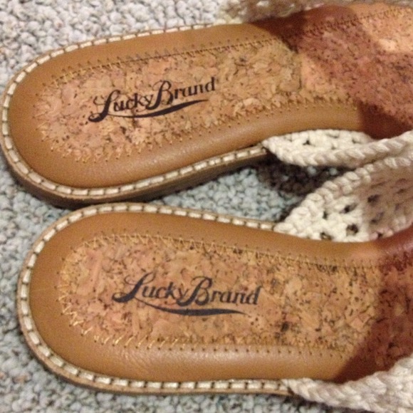 🍀SOLD in bundle 🍀 Lucky Brand 🍀 Boho Sandals - Picture 2 of 3