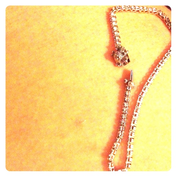 Diamond and white gold tennis bracelet