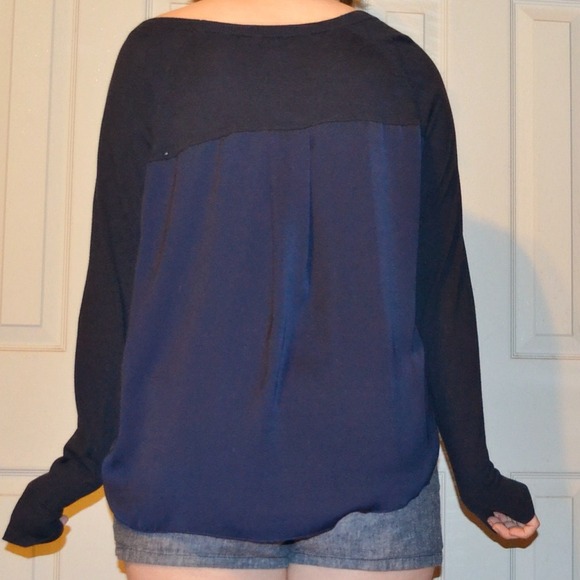 Navy Blue Sweater - Picture 1 of 3