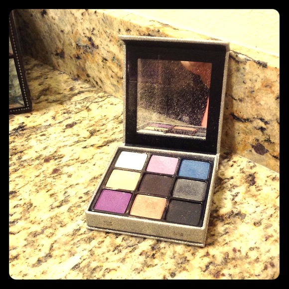 Victoria's Secret eyeshadow makeup pallet
