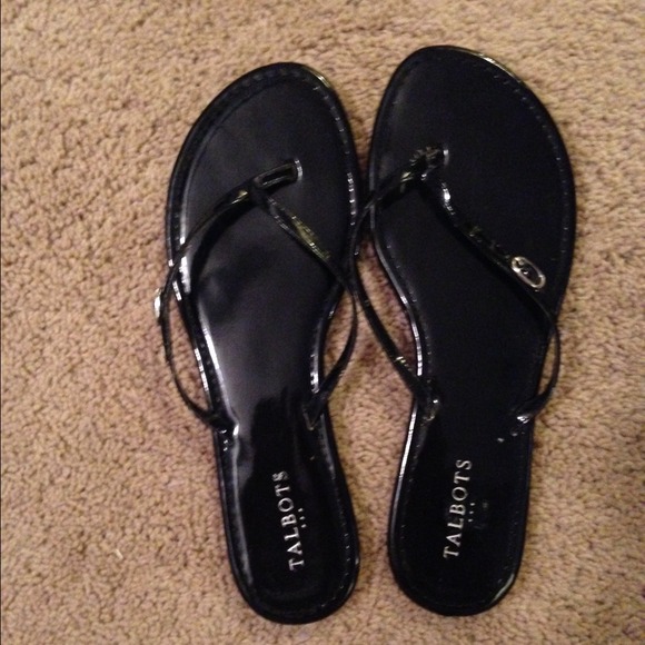 Talbots black flip flops