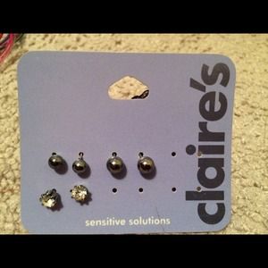 3 pairs of Claire's earrings