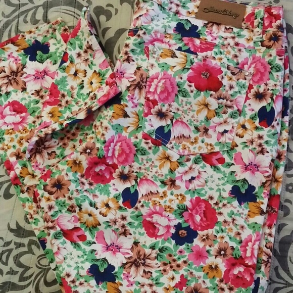 Flowered stretch jeggings