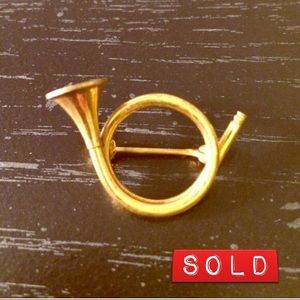📯Vintage French Horn Pin 🎶