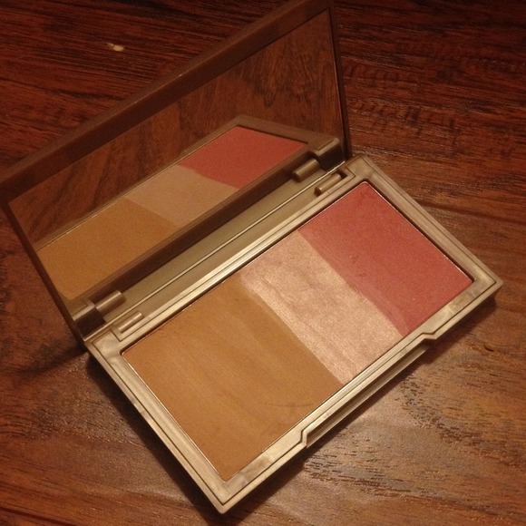 URBAN DECAY- NAKED FLUSHES PALETTE [NATIVE] - Picture 1 of 3