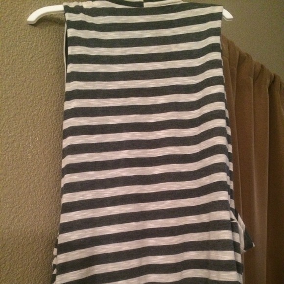 Cute vest - Picture 3 of 4