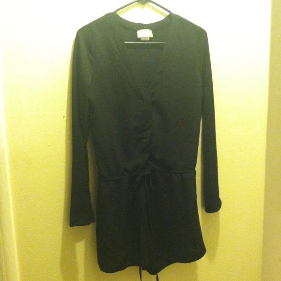 Button up romper size L
